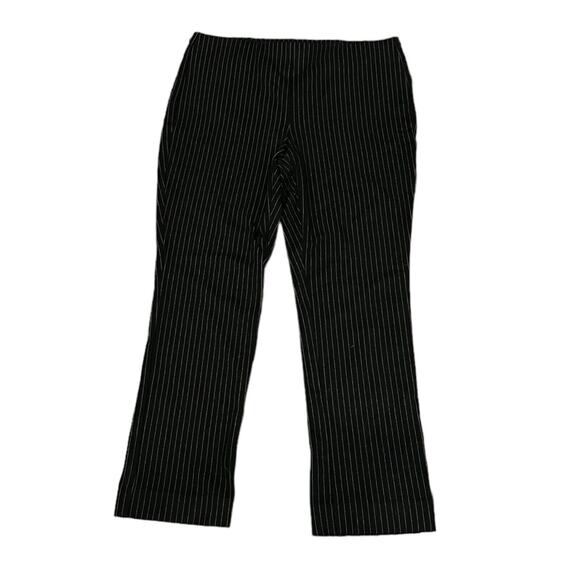 Chico’s Pull On Black Pin Stripe Pant Women’s Size 0.5P / 6P Slimming Stretch - Picture 1 of 6